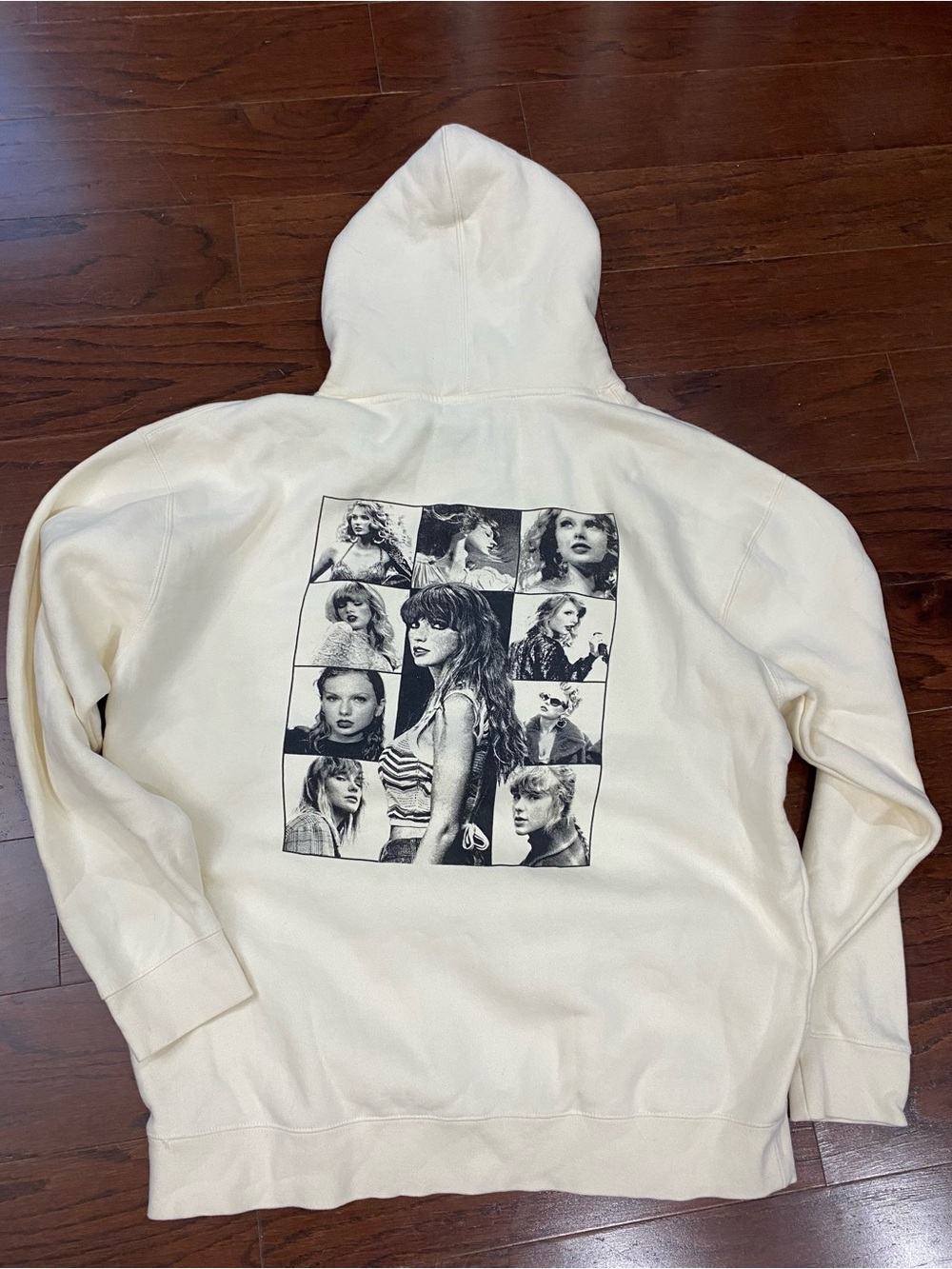 Taylor Swift Eras Tour Hoodie XL